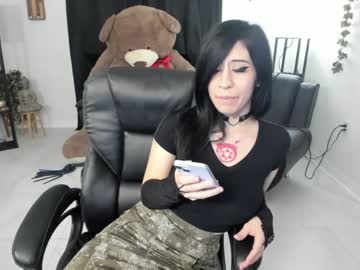 girl
        emoxbunny cam image #1879951