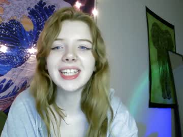 girl
        lillygoodgirl cam image #1215509