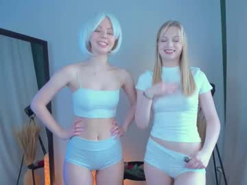 girl
        cassie_palmer cam image #4534980