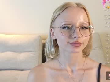 girl
        portiagibbard cam image #2850306