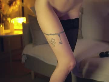 girl
        inkanuko cam image #4175223