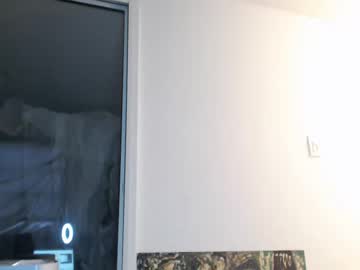 girl
        frenchava cam image #1223591