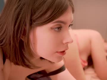 girl
        xiawa_xo cam image #3699168