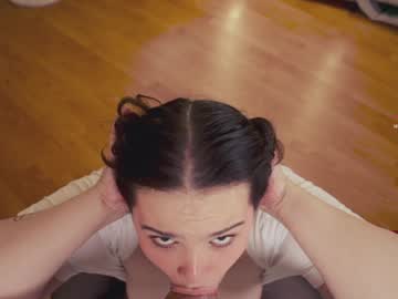 girl
        chery_lady22 cam image #3218482