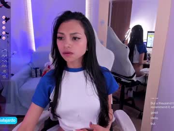 girl
        sweet_littleee cam image #1971255