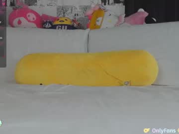 girl
        yogendub cam image #2820297