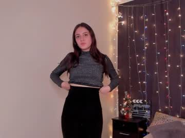 girl
        thelmaandrewse cam image #336941