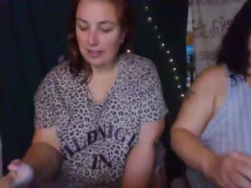 girl
        anniegetyourgun cam image #218579