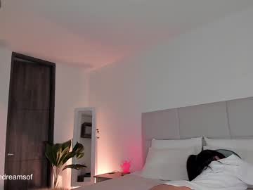 girl
        annie_dreams cam image #1353908