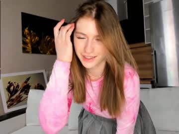 girl
        annaestradae cam image #974515