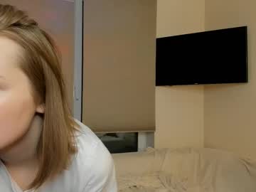 girl
        earlenedaughtrey cam image #4149484