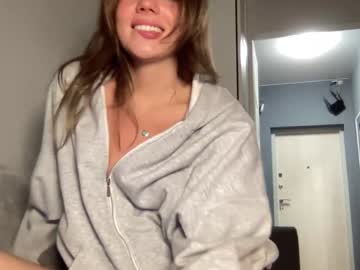 girl
        angel_from_sky cam image #3094180