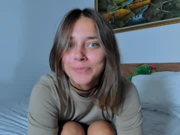 girl
        eleonora_linn_ cam image #3759173