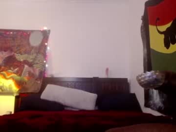 couple
        rainbowluvin cam image #867262