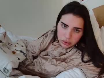 girl
        chloekittenuk cam image #2724614