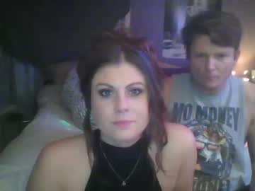 couple
        makesydneysmile cam image #2097503