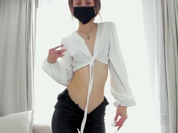 girl
        flowerofsin2001 cam image #2653026