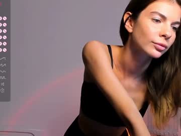 girl
        andrea__bass cam image #4399301