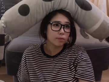 girl
        kimi_kay cam image #2341110