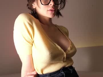 girl
        reei__ cam image #1226418