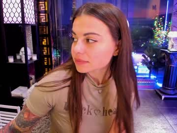 girl
        alma_pearl cam image #1203082