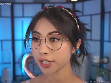 girl
        gigi_ulala cam image #2415612