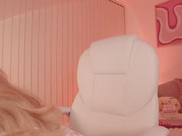 girl
        sofiacastillo_ cam image #2807013