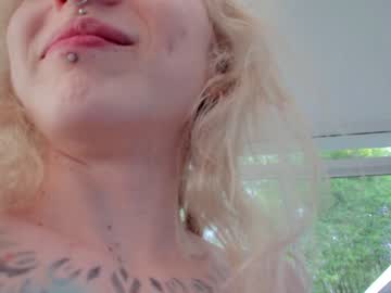 girl
        lovexxxpink cam image #1078548