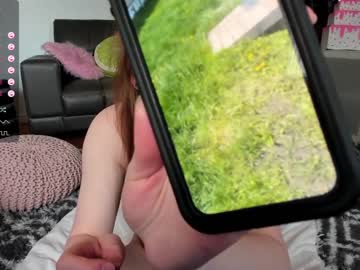girl
        skyewatson cam image #2837228