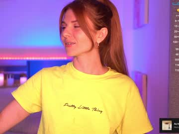 girl
        sweetkira555 cam image #28451