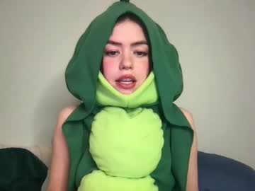 girl
        littlesugarpea cam image #2259033