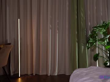 girl
        mariabelly cam image #3331649