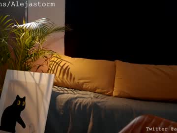 girl
        alejastorm cam image #3092783
