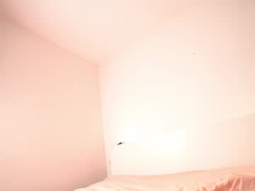 girl
        reei__ cam image #2872698