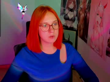 girl
        margaret_red cam image #3557040