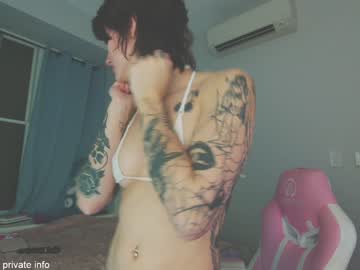 girl
        aynmarie cam image #1330755