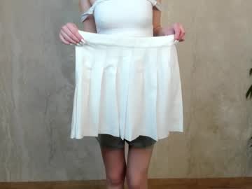 girl
        cuttie_spooky cam image #1769709