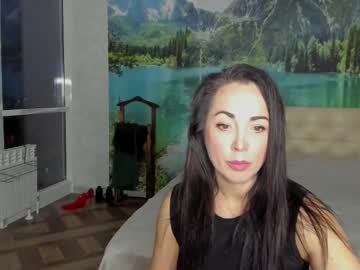 girl
        monica_weisss cam image #3889008