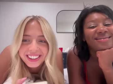 girl
        kayleelewis cam image #3499890