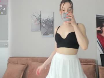 girl
        riellett cam image #4218463