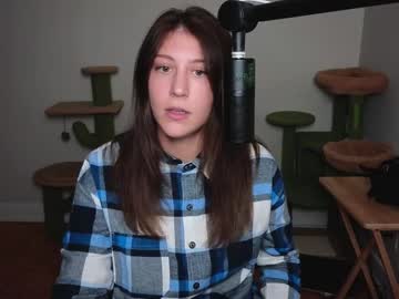girl
        alexa_dream cam image #3471120