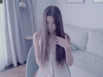 girl
        miso_misa cam image #3593125