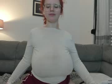 girl
        roxxanne_foxy cam image #2326834
