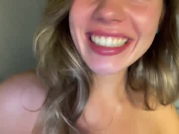 girl
        angel_from_sky cam image #1806609