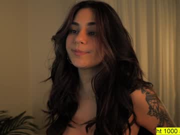 girl
        doubedeesarai cam image #3356496