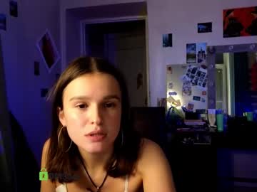 girl Webcam Girls Sex Thressome And Foursome with gigi_and_margo