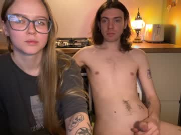 couple
        babyytonight cam image #2552920