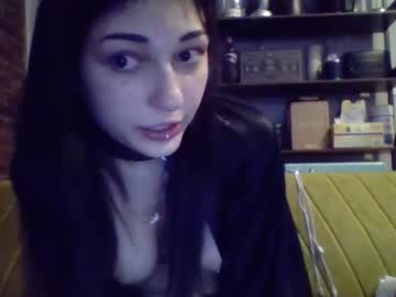 girl
        fiercesirenx cam image #3112409
