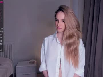 girl
        love_lovess cam image #1383393
