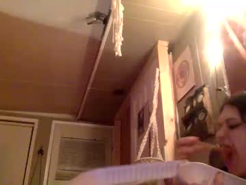 couple
        scardillpickle cam image #1365258